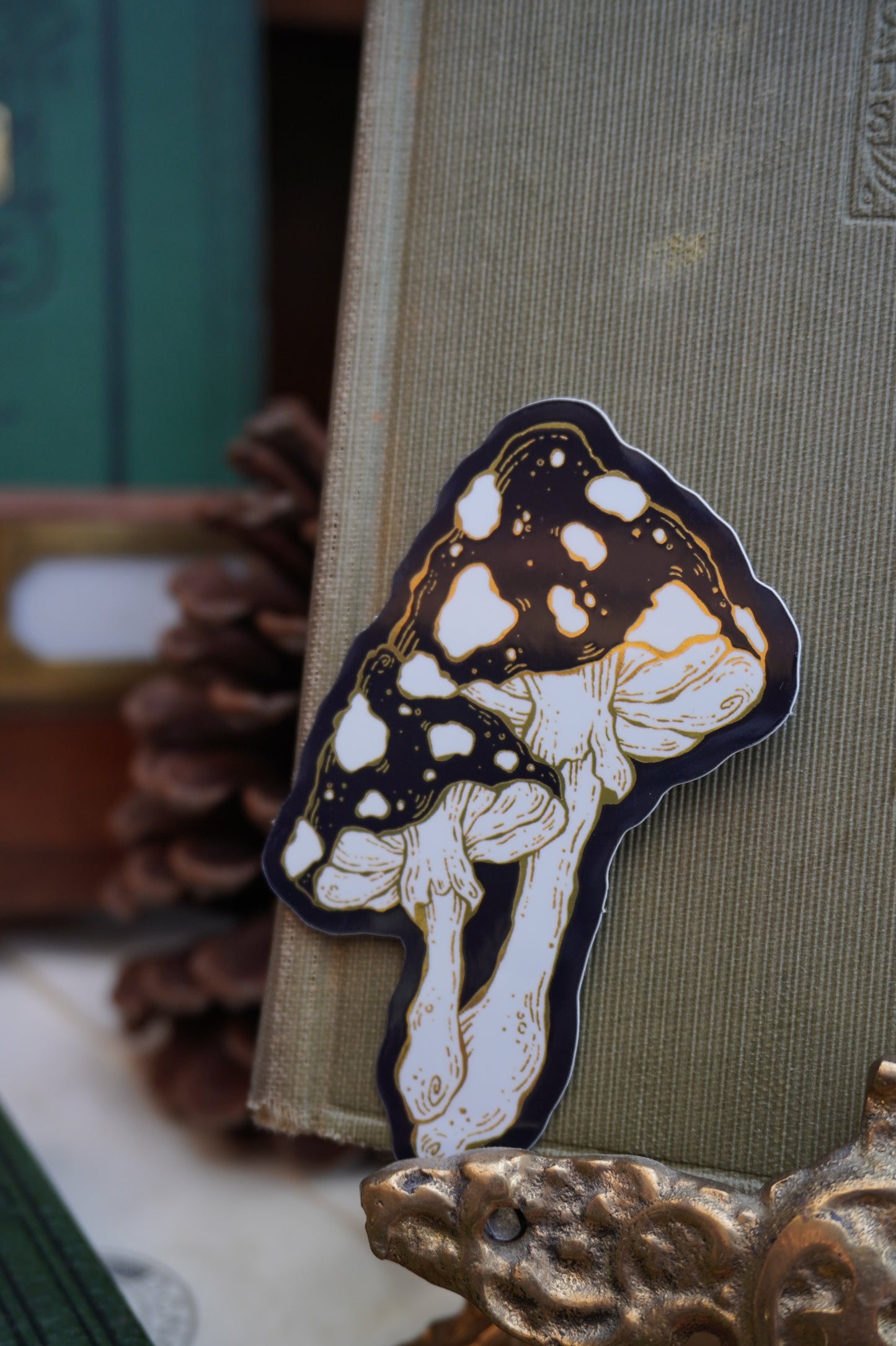 Mushrooms sticker | Gold Mirror details